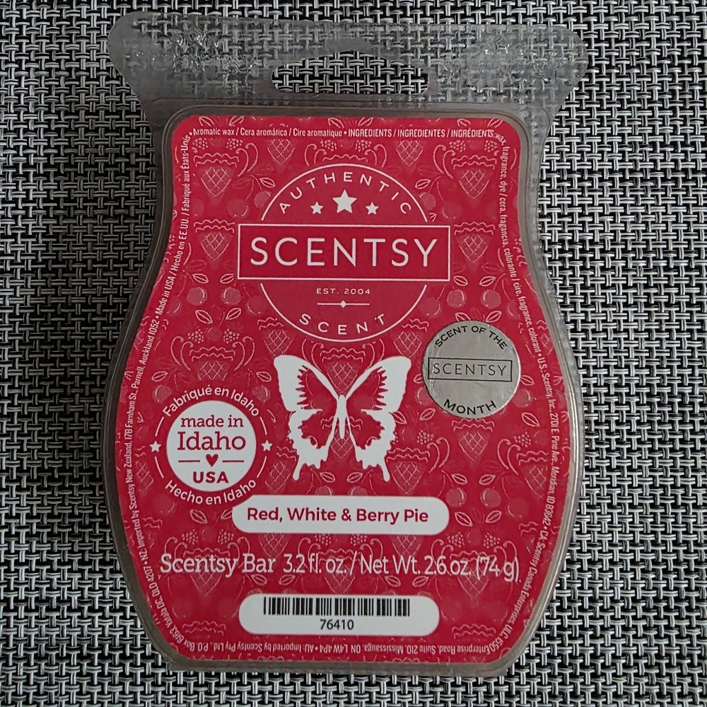 3/$21 New! Scentsy Red & White Berry Pie Wax Bar